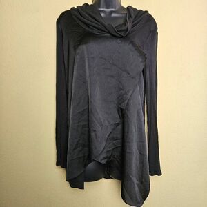Deletta Cowlneck Blouse 